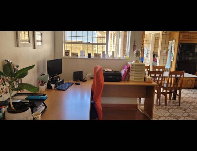 4 BEDROOM HOUSE FOR SALE IN GLENVISTA